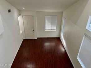 658 Avenida Magdalena in Camarillo, CA - Building Photo - Building Photo