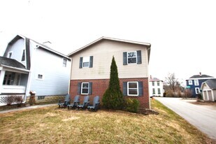 315 Forest St, Unit 317 in Columbus, OH - Building Photo