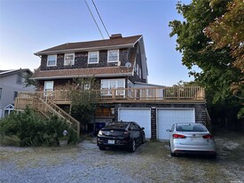 141 Harbor Beach Rd