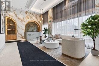 2088 James St in Burlington, ON - Building Photo - Building Photo