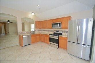 5135 Rustling Branch Ln in Katy, TX - Building Photo - Building Photo