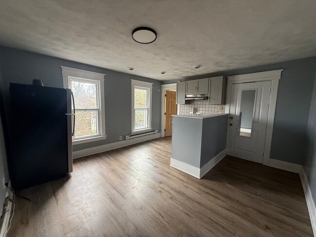 property at 912 Saratoga St