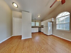 1300 Level Creek Ln in Charlotte, NC - Building Photo - Building Photo
