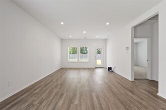 5210 Twin Acorn Ct in Spring, TX - Building Photo - Building Photo