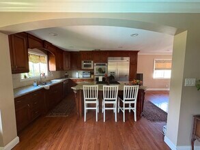 5327 Valley Ridge Ave in View Park, CA - Building Photo - Building Photo