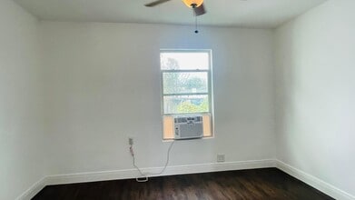 413 N LIVE OAK in Houston, TX - Building Photo - Building Photo