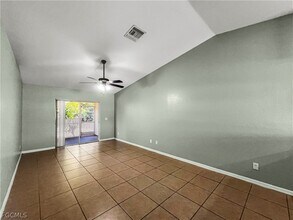 1909 SW Santa Barbara Pl in Cape Coral, FL - Building Photo - Building Photo