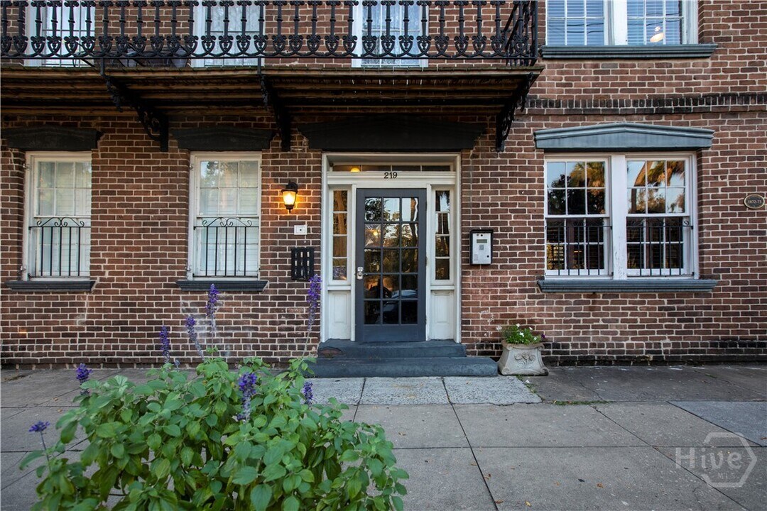 219 Abercorn St in Savannah, GA - Foto de edificio