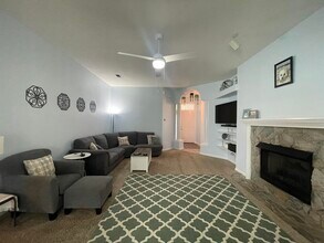 1902 Mistral Ln E in Fort Walton Beach, FL - Building Photo - Building Photo