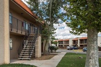 Casa Sierra Bella in Sierra Vista, AZ - Building Photo - Building Photo