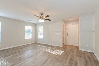 59 Jewel Mine Ave in Las Vegas, NV - Foto de edificio - Building Photo