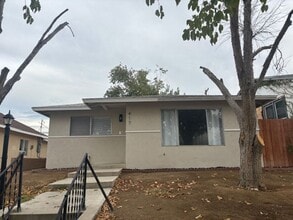 417 B St in Taft, CA - Building Photo - Building Photo