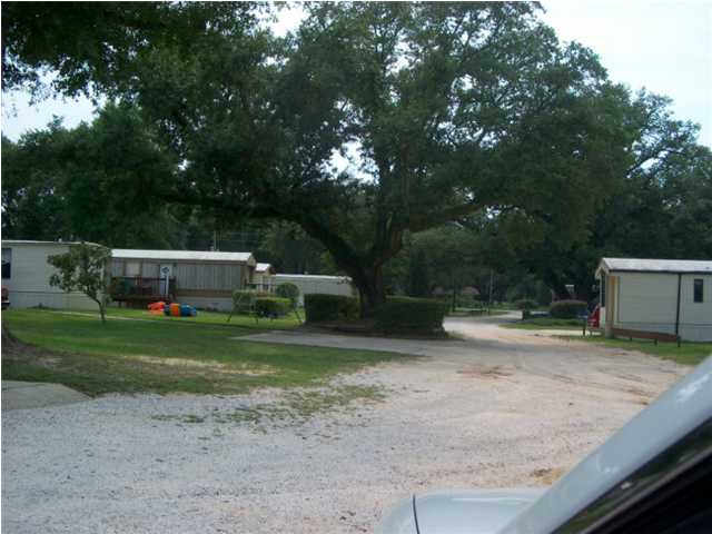 1500 N 65th Ave in Pensacola, FL - Foto de edificio - Building Photo