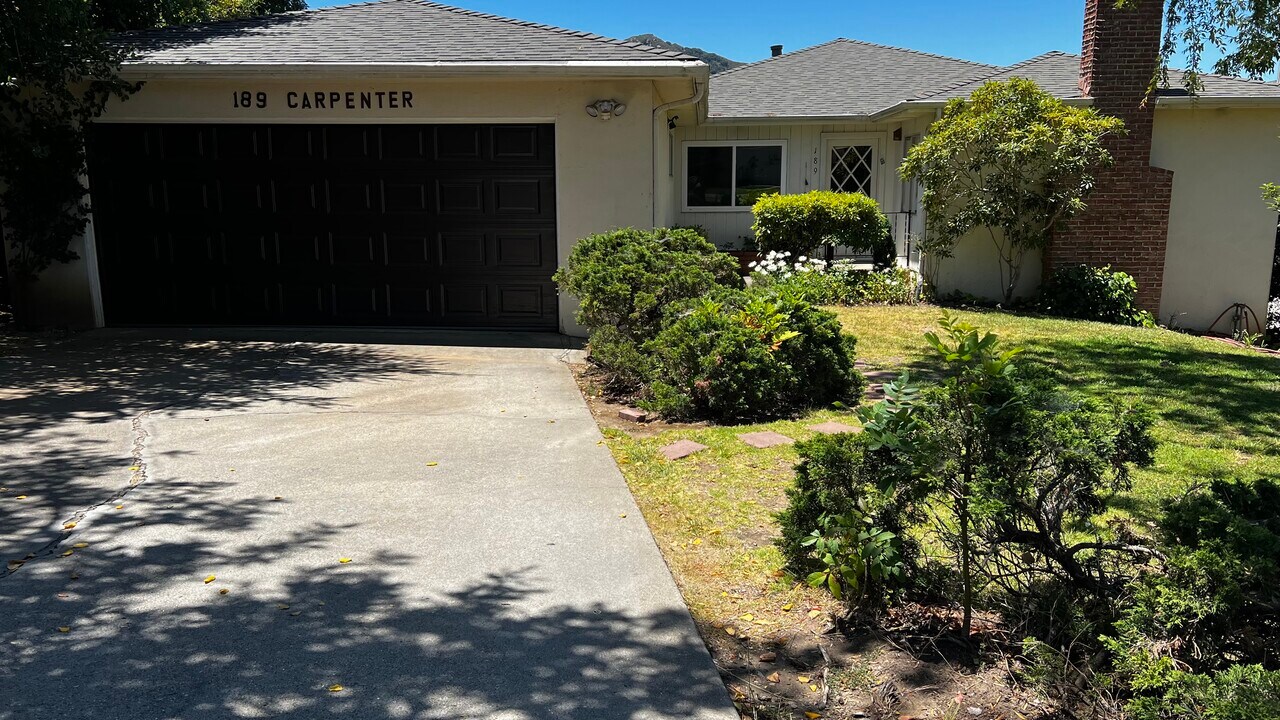 189 Carpenter St in San Luis Obispo, CA - Building Photo