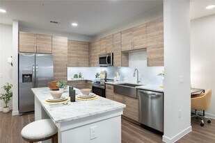 9302 Fry Rd in Cypress, TX - Building Photo