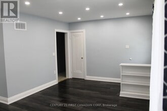 745 Leroy Ave in London, ON - Building Photo - Building Photo