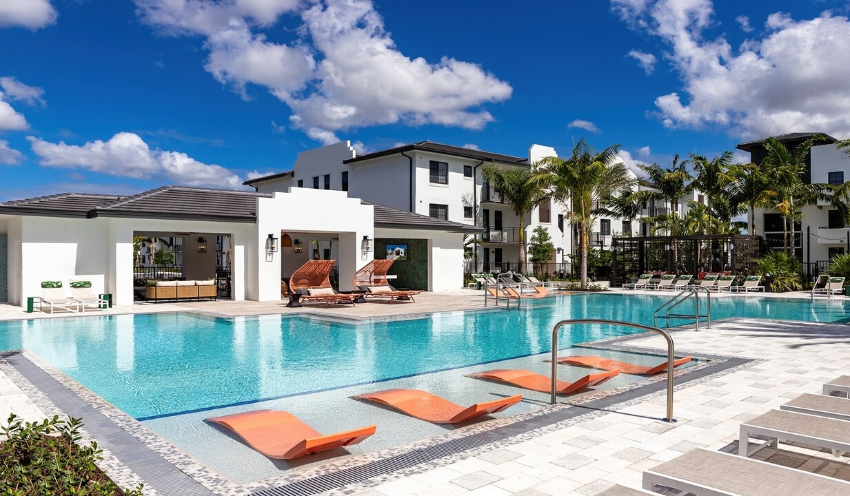 Solea at Miami Lakes in Hialeah, FL - Foto de edificio