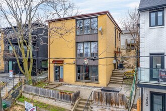 1252 Davenport Rd in Toronto, ON - Building Photo - Building Photo
