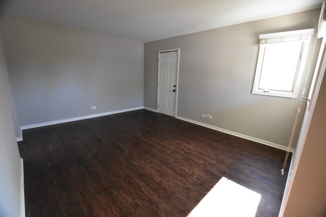 1628 Prestwick Dr in Naperville, IL - Building Photo - Building Photo