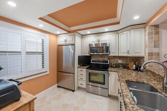 910 Dogwood Dr in Delray Beach, FL - Building Photo - Building Photo