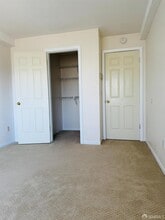 930 Mission Rd in South San Francisco, CA - Building Photo - Building Photo