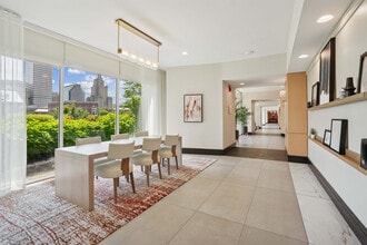 Center Place in Providence, RI - Foto de edificio - Building Photo