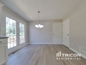 504 Hillcrest Cross Rd in Canton, GA - Building Photo - Building Photo
