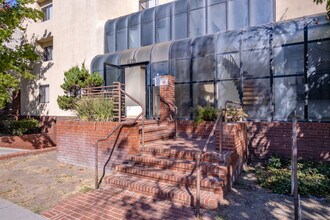 620 N Louise St in Glendale, CA - Building Photo - Building Photo