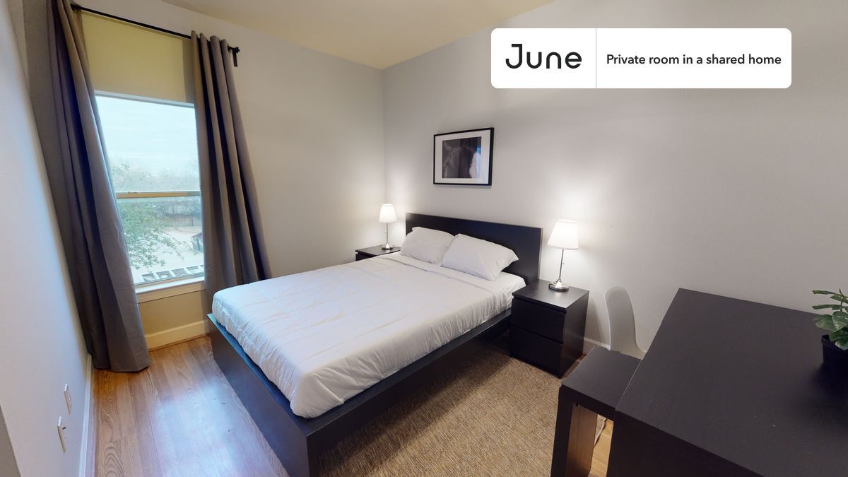 Private bedroom in 4 bed/4 bath Home in Austin, TX - Building Photo