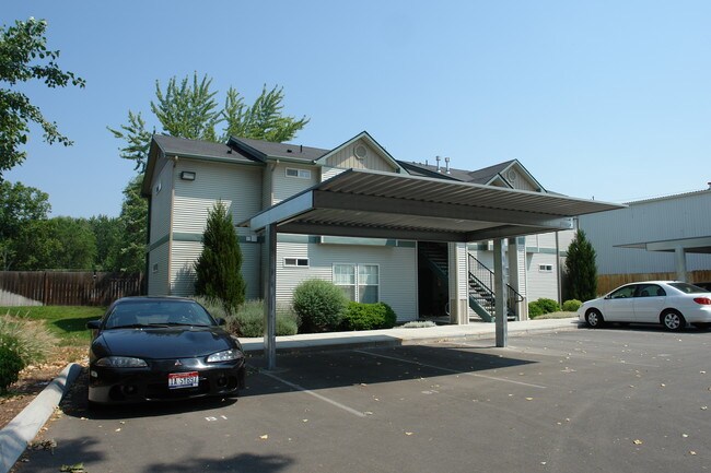 1496 S Roosevelt St in Boise, ID - Foto de edificio - Building Photo