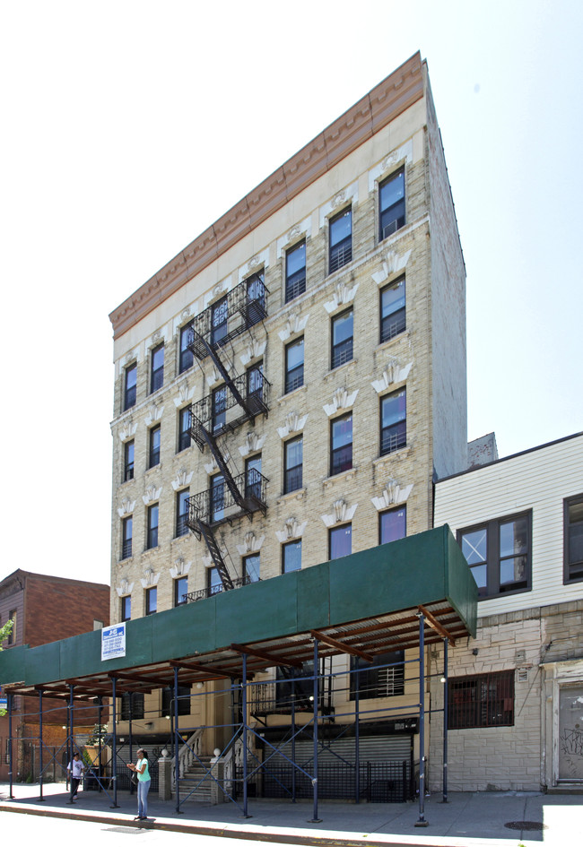 Von King Apartments in Brooklyn, NY - Building Photo - Building Photo