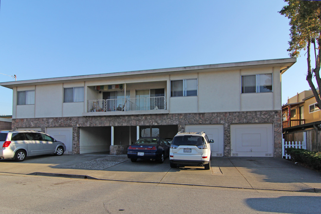 5920 San Diego St in El Cerrito, CA - Building Photo