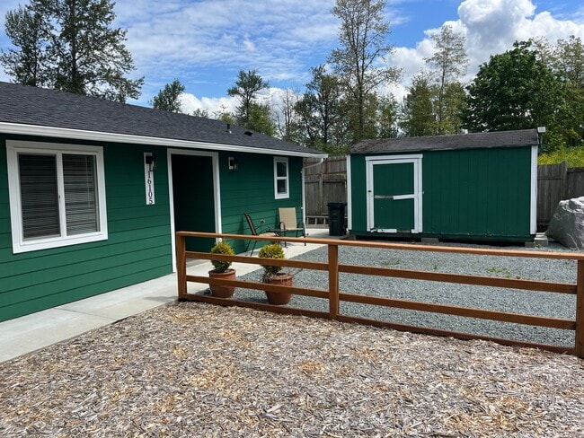 16105 184th St E in Orting, WA - Building Photo - Building Photo