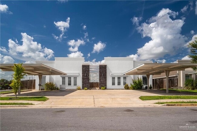2013 Stardust Ln