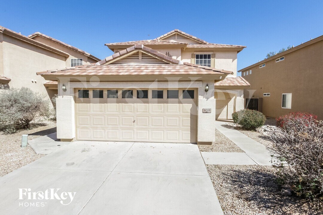 31315 N Shale Dr in San Tan Valley, AZ - Foto de edificio