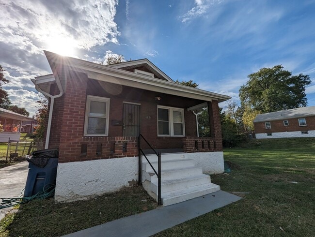 property at 6834 Pasadena Blvd