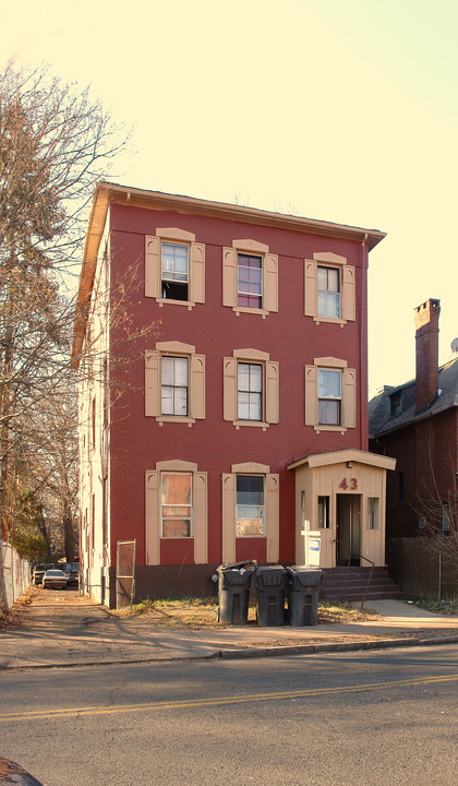 43 Niles St in Hartford, CT - Building Photo