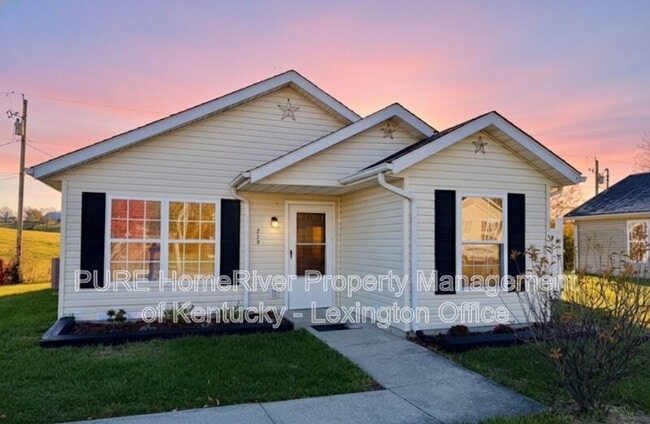 property at 222 Buffalo Trce