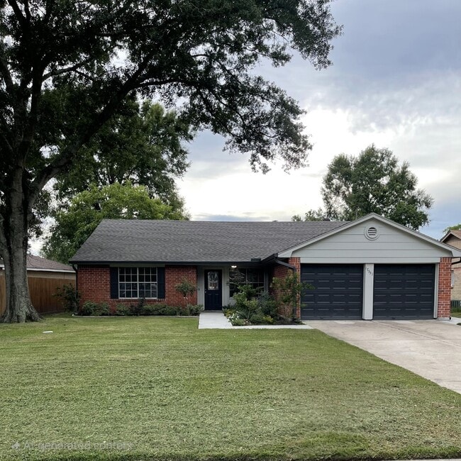 property at 17551 Compass Rose Cir