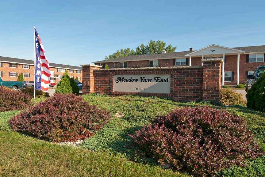 Meadow View East in Green Bay, WI - Foto de edificio