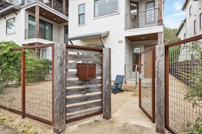 1011 E 12th St in Austin, TX - Building Photo - Building Photo