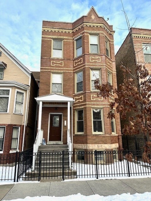 property at 3345 N Troy St