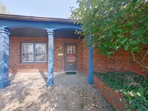 122 S Glendale St in Wichita, KS - Building Photo - Building Photo