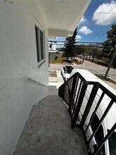 828 NW 23rd Ct in Miami, FL - Building Photo - Building Photo