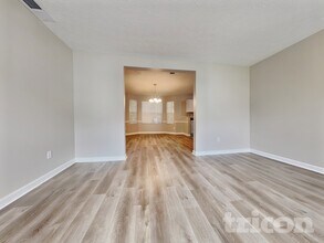 5950 Crescent Ridge Ct, Unit 2002 in Lithonia, GA - Building Photo - Building Photo