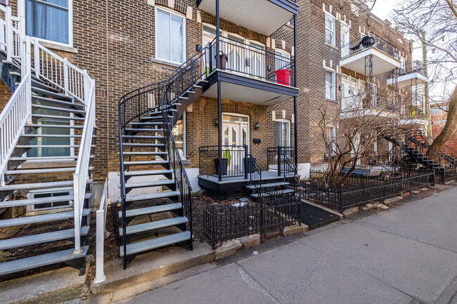 1366-1374 Laurier Av E in Montréal, QC - Building Photo - Building Photo