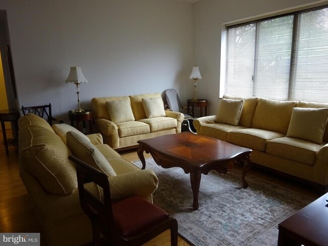 1 Markham Rd-Unit -2C in Princeton, NJ - Building Photo - Building Photo