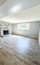 1278 Roth Hill Dr in Maryland Heights, MO - Building Photo - Building Photo