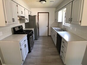 1901 N Desert Palm Ave in Broken Arrow, OK - Building Photo - Building Photo