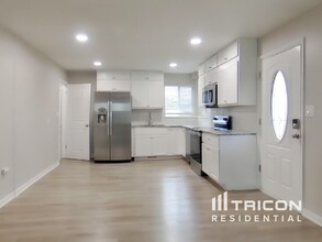 810 S Sheridan Blvd in Denver, CO - Building Photo - Building Photo